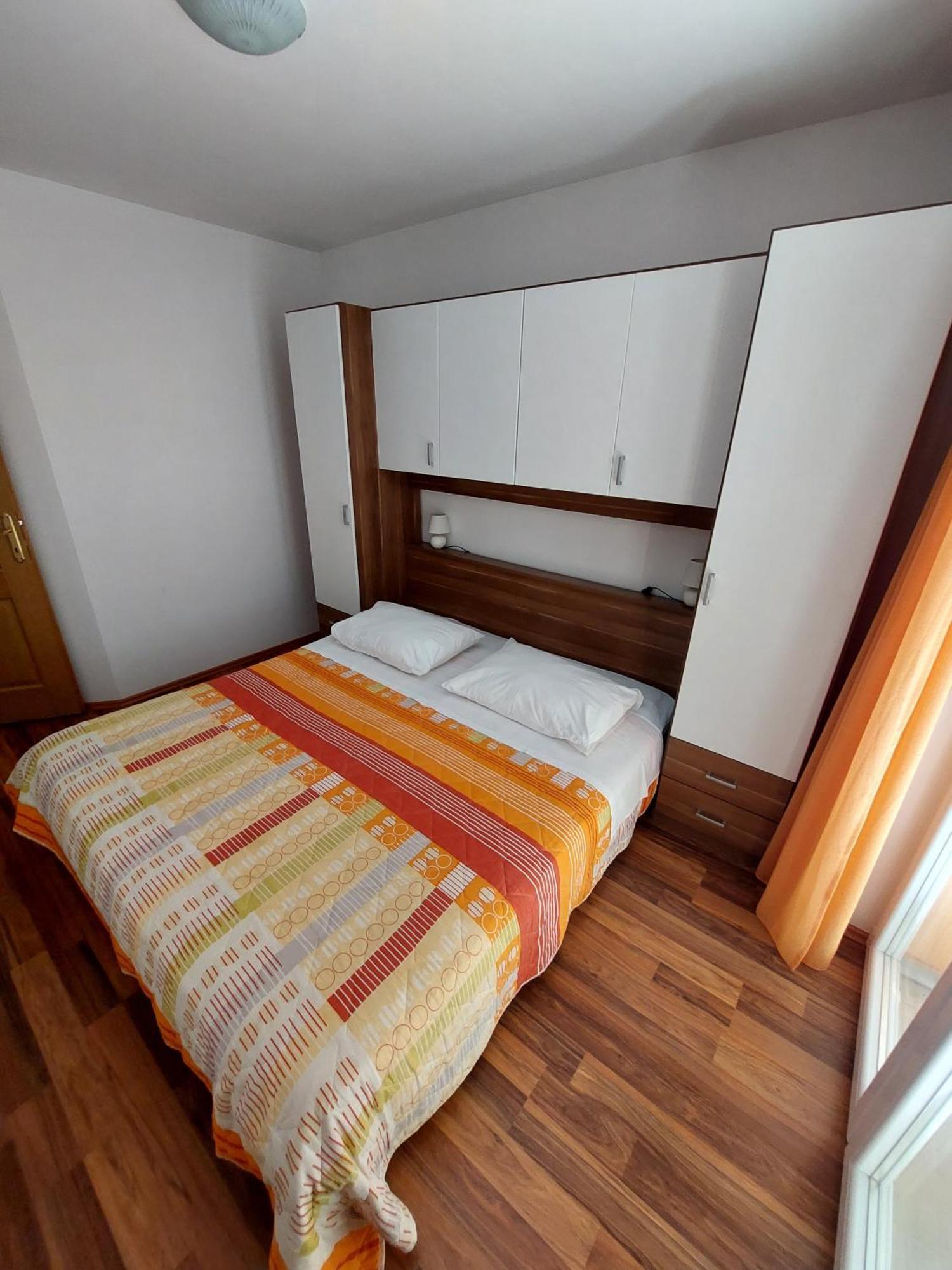 Apartments Palit Rab Town Exterior photo